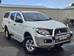 2017 Mitsubishi
Triton GLX+