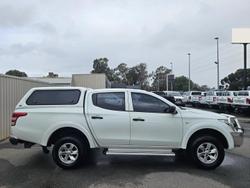 2017 Mitsubishi
Triton GLX+