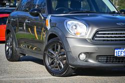 2013 MINI
Countryman Cooper D