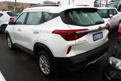 2021 Kia
                Seltos S