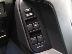2011 Toyota
                Landcruiser Prado GX