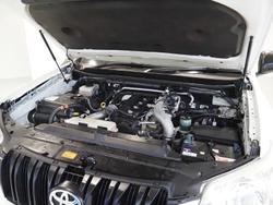 2011 Toyota
                Landcruiser Prado GX