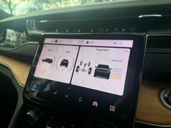2022 Jeep
Grand Cherokee Summit