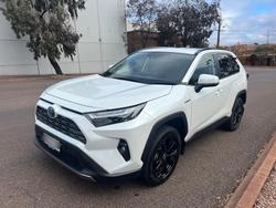 2024 Toyota
RAV4 GXL