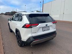 2024 Toyota
RAV4 GXL
