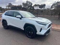 2024 Toyota
RAV4 GXL
