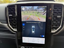 2024 Ford
Everest Ambiente