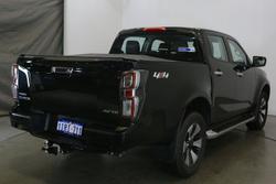 2022 Isuzu
                D-MAX LS-U