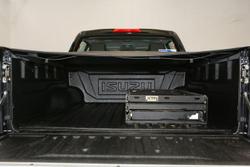 2022 Isuzu
                D-MAX LS-U