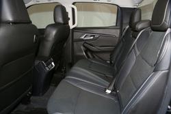 2022 Isuzu
                D-MAX LS-U