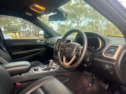 2016 Jeep
Grand Cherokee 75th Anniversary Edition