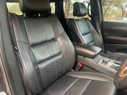 2016 Jeep
Grand Cherokee 75th Anniversary Edition