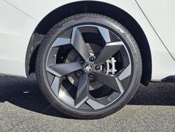 2025 SKODA Superb 195TSI Sportline NZ MY25 4X4 Constant Pure White