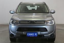 2013 Mitsubishi
                Outlander ES