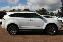 2025 Isuzu
MU-X LS-U