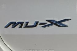2025 Isuzu
MU-X LS-U