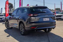 2020 Mazda
CX-9 Azami