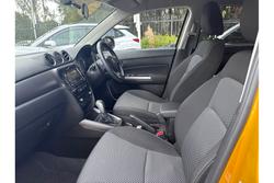 2023 Suzuki
Vitara