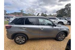 2023 Suzuki
Vitara