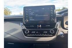 2022 Toyota
Corolla Ascent Sport Hybrid