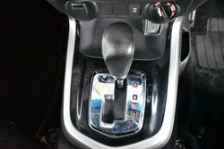 2017 Nissan
Navara ST