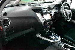 2017 Nissan
Navara ST
