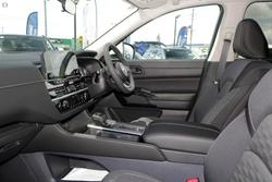 2024 Nissan
                Pathfinder ST-L