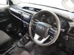 2017 Toyota
Hilux Workmate