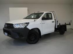2017 Toyota
Hilux Workmate