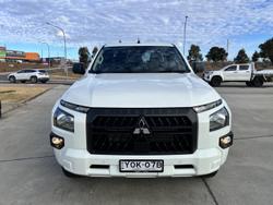 2024 Mitsubishi
Triton GLX+