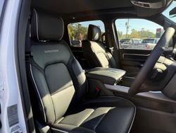 2025 RAM
1500 Laramie Sport Hurricane SO RamBox