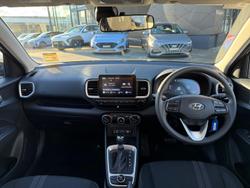 2025 Hyundai
Venue