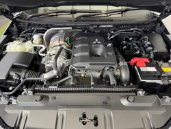 2025 Mitsubishi
Triton GLX+
