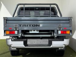 2025 Mitsubishi Triton GLX+