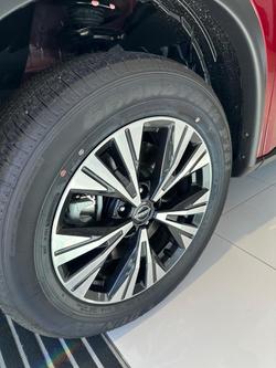 2025 Nissan
X-TRAIL ST-L e-POWER
