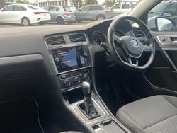 2020 Volkswagen
                Golf 110TSI Trendline