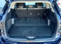 2022 Toyota
                Kluger Grande