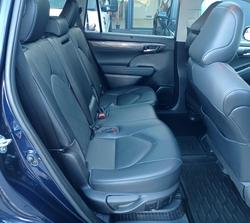 2022 Toyota
                Kluger Grande