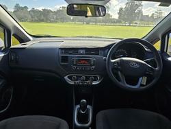 2013 Kia
                Rio S