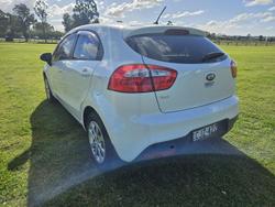 2013 Kia
                Rio S