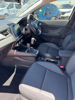 2023 Renault
Captur Zen