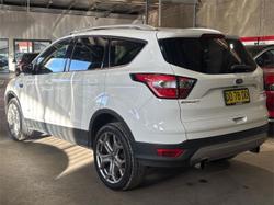 2017 Ford
Escape Titanium