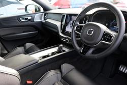 2021 Volvo XC60 B6 R-Design MY22 AWD Silver Dawn