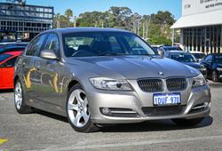 2011 BMW
3 Series 320i Lifestyle