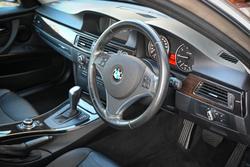 2011 BMW
3 Series 320i Lifestyle