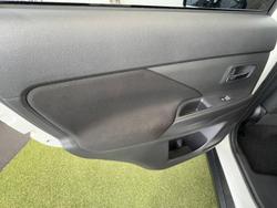 2016 Mitsubishi
Outlander LS Safety Pack
