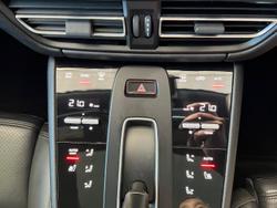 2022 Porsche
Macan GTS