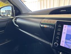 2022 Toyota
Hilux SR5