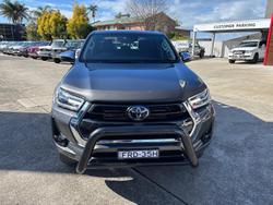 2022 Toyota
Hilux SR5