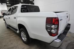 2021 Mitsubishi
Triton GLX+